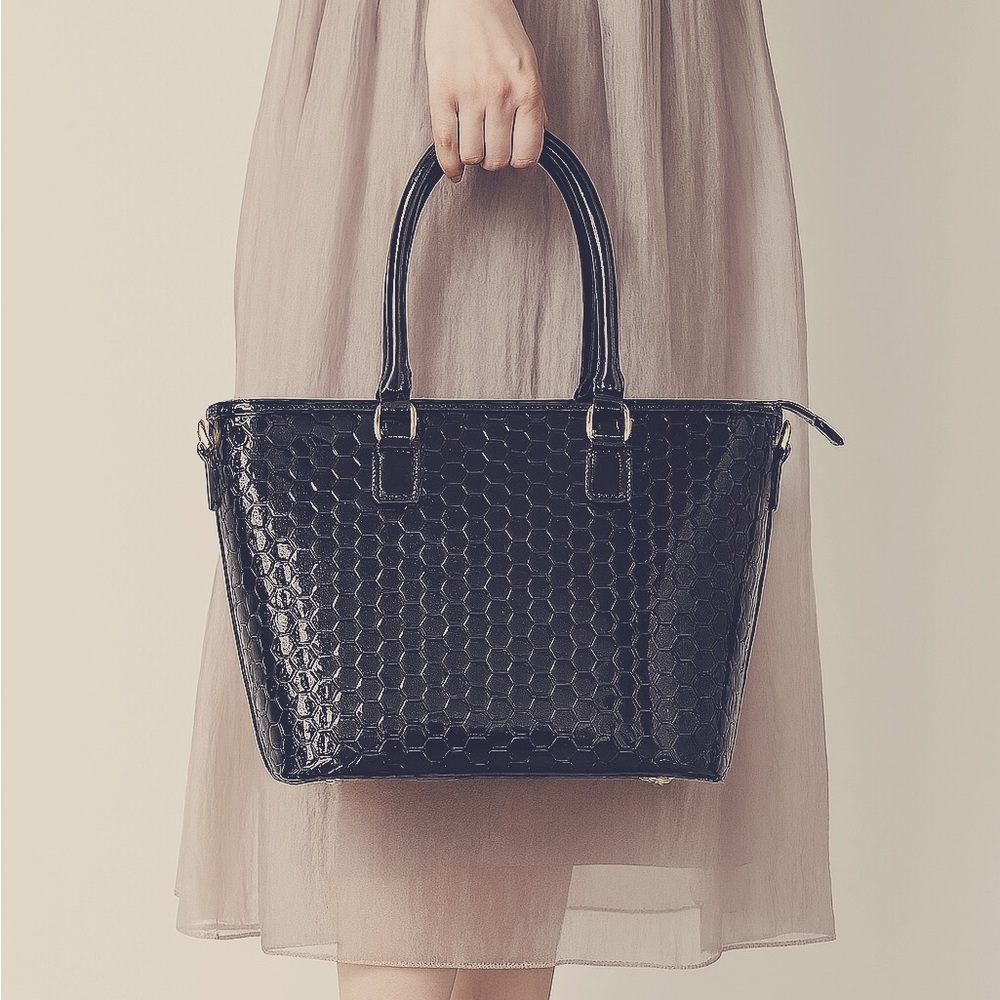 “Honey” Signature Handbag